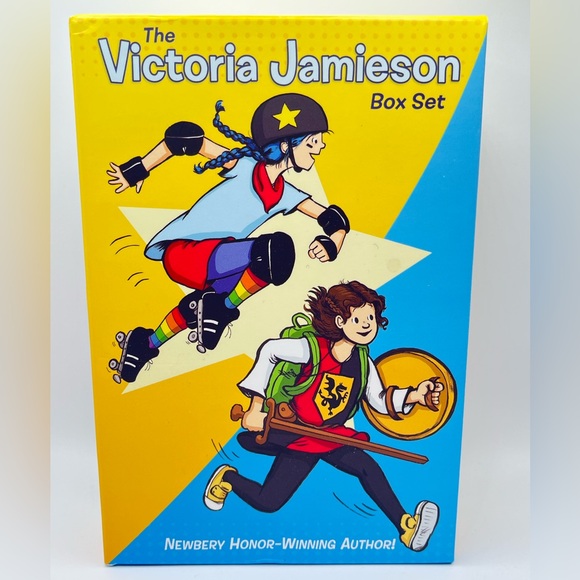 Victoria Jamieson Box Set - Paperback By Jamieson, Victoria -. - Picture 5 of 5